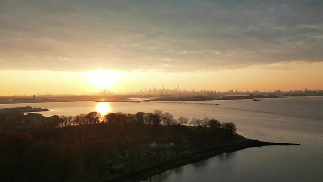 15,256 - Beautiful Reverse Sunset Silhouette View of the New York City Skyline - Pt. 3