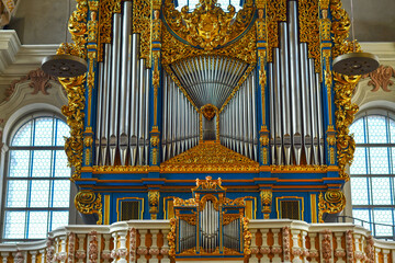 Die Orgel im Innsbrucker Dom (Tirol, Österreich)