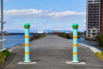 堤防の散歩道