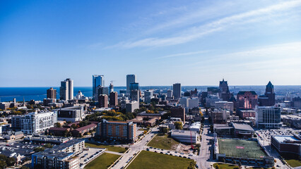 Obraz premium aerial view of city skyline