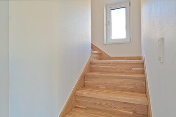 Maple is a stylish and popular bright color wooden color staircase