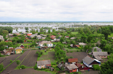 Spring flooding of the Dnipro River in the town of Lyubech