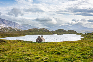 See mit Haus in den schottischen Highlands (Highland Council - Loch na Seilge)