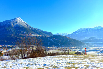 Winterlandschaft in Imst im österreichischen Bundesland Tirol
