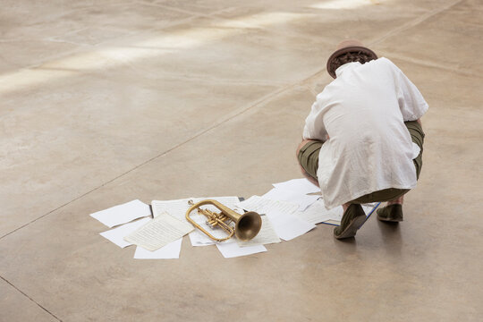 Adaptable musician preparing for performance