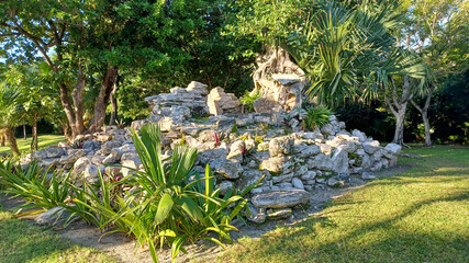 Obraz premium Ruins in Playa del Carmen Archeological Site