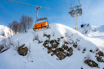 chair lift for skiing - 775995346