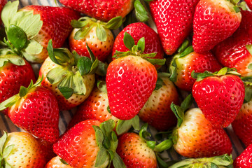 Organic Raw Red Strawberries