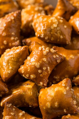 Salty Peanut Butter Pretzels Bites