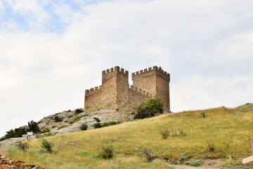 Fototapeta na wymiar Crimea. Zander. Part of the wall of the Genoese fortress