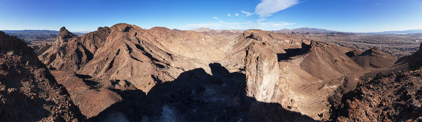 Obraz premium Panorama Overlooking The Monolith In The Havasu Wilderness Area Mountains