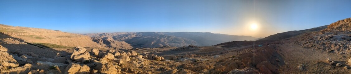 Fototapeta na wymiar Jordan Trail from Um Qais to Aqaba, beautiful mountains,rocks and desert panorama landscape view during this long distance trail 