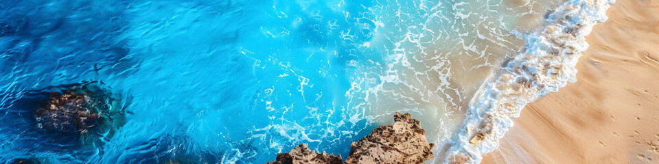 Fototapeta na wymiar Turquoise sea and beautiful sky banner