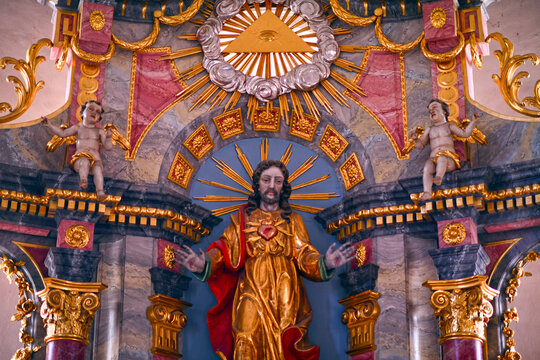 Innenansicht der Pfarrkirche St. Pankratius in Mudau im Neckar-Odenwald-Kreis