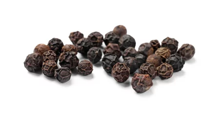 Foto auf Acrylglas Aromatic spice. Many black dry peppercorns isolated on white © New Africa