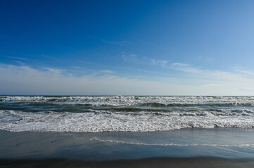 神奈川県江ノ島と湘南の海