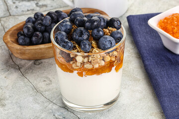 Yoghurt with granola and blueberry