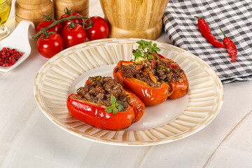 Bell pepper stuffed minced meat