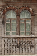 Beautiful wooden frames on the windows of an old wooden house. Vvedenskaya Street 92 Ryazan