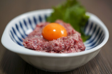馬肉ユッケ