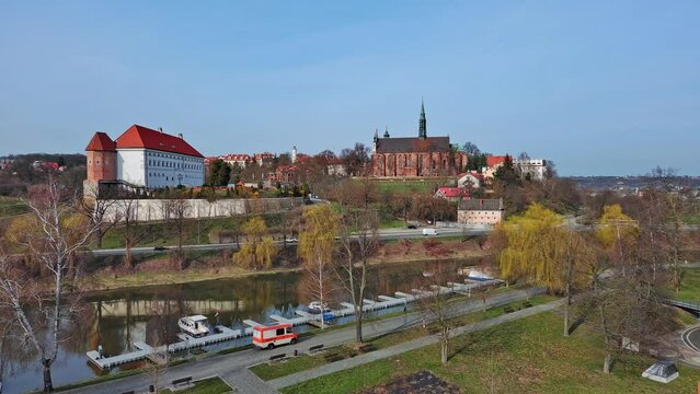 Castle and cathedral basilica in the city of Sandomierz, Poland.