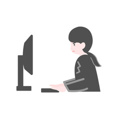 PCの前で真剣な表情の女性会社員