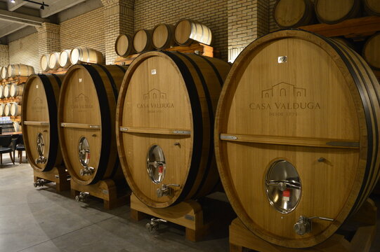 Barricas de estoque de vinho