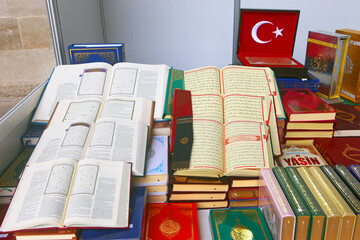 Copies of the Quran for sale during Ramadan, Istanbul, Türkiye