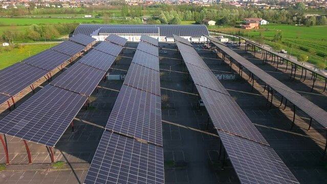 Pensiline fotovoltaiche