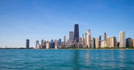 Fototapeta na wymiar Chicago downtown skyline and the blue sky