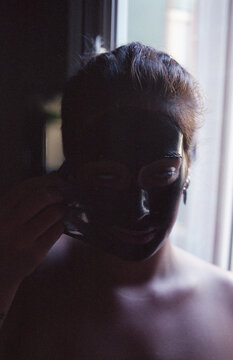 Black mask
