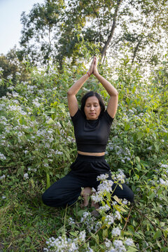 Prapadasana/ Tip toe pose