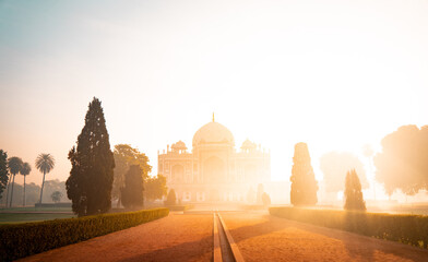 Humayuns Tomb silhouette photography during the early morning golden light hour