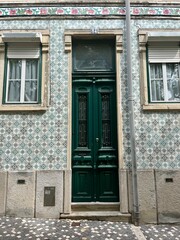 Fototapeta na wymiar facades of the houses in Lisbon, street of Lisbon, traditional old Portuguese houses