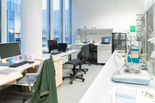 Workspaces At Catalysis Laboratory Room