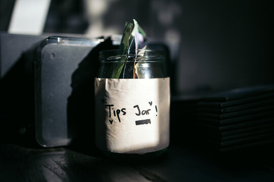 Tips jar