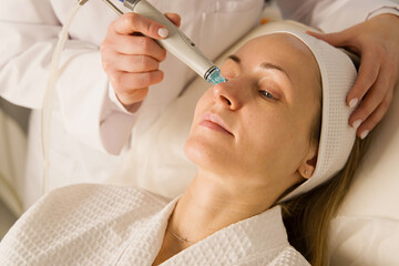 HydraFacial procedure in beauty clinic 