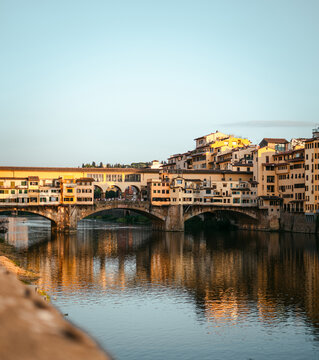Ponte vecchio bridge in Florence during sunset