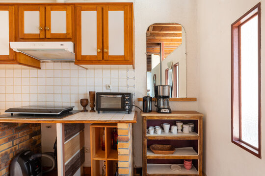 Home decor inspiration: rustic kitchen ideas with bricks and hardwood