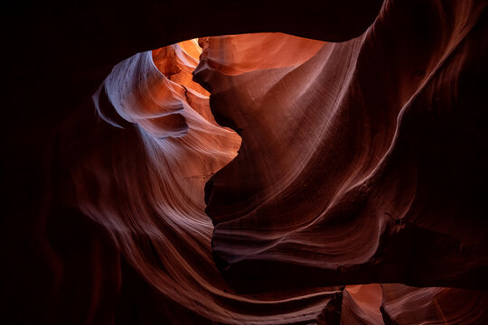 Rock textures drawn by the light