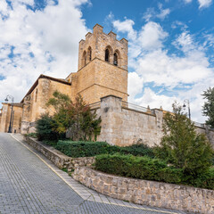 Medieval Romanesque stone church in the town of Aranda de Duero in Burgos - obrazy, fototapety, plakaty