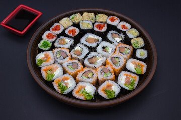 Circular Sushi Platter Presentation