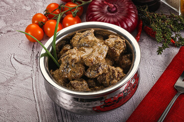 Beef liver with cream sauce