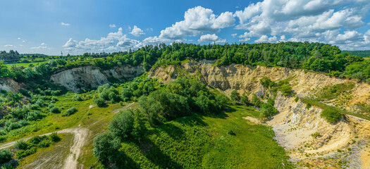 Ausblick auf den Erlebnissteinbruch Lindle bei Holheim am südlichen Kraterrand des Nördlinger Ries © ARochau