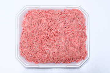 トレーに入った挽肉