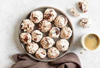 Chocolate meringue cookies