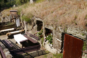 Obraz premium Höhlenwohnung in Langenstein bei Halberstadt in Sachsen-Anhalt