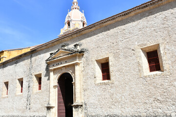 Entrada lateral de la Catedral de Santa Catalina de Alejandría. Cartagena de Indias, Colombia.