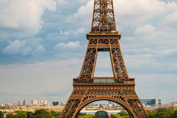 The Eiffel tower seen from Trocadero in Paris - obrazy, fototapety, plakaty