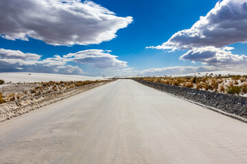 Dunes Drive Road made of gypsum sand. - obrazy, fototapety, plakaty